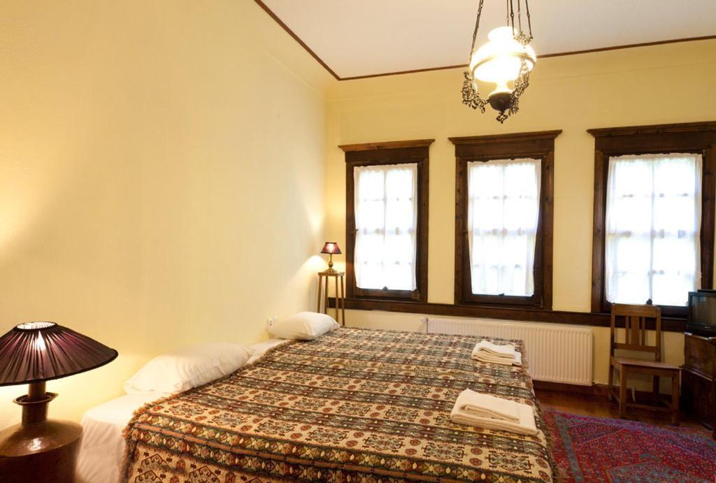 Vergoula'S Mansion Kastoria Cameră foto